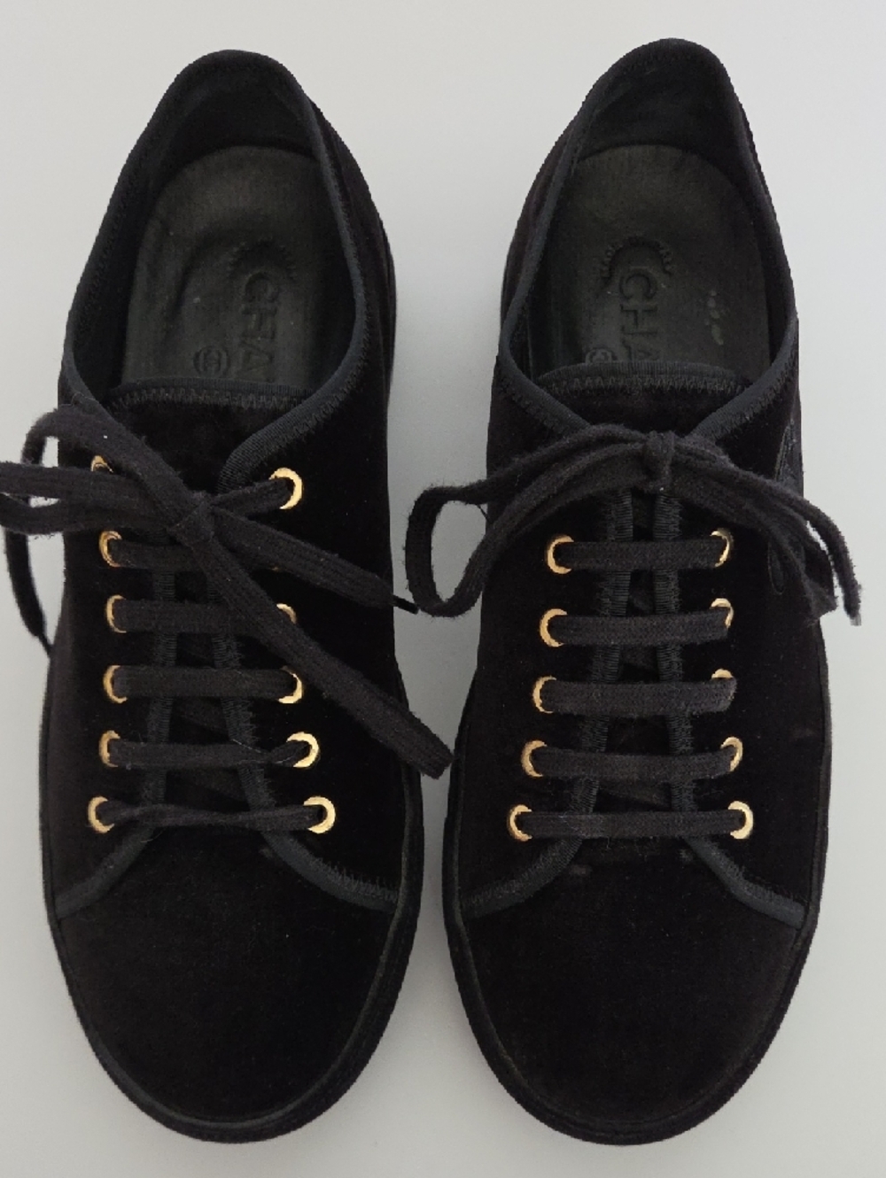 CHANEL Black Velvet Low-Top Sneakers with Gold Eyelets Size EU 38.5 US 8 1/2 - Picture 2 of 8
